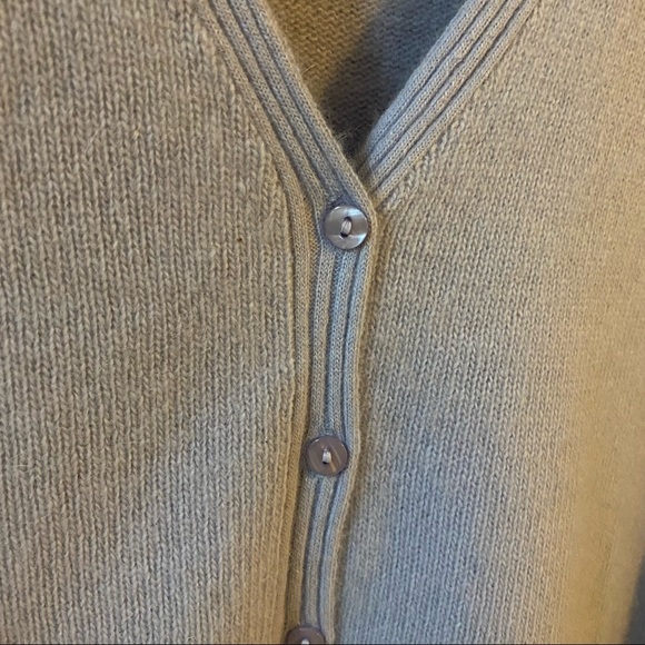 La Redoute Soft wool angora lavender cardigan. - Picture 3 of 9